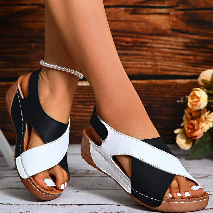 Amira | Open-Toe Sandals - Lyxola