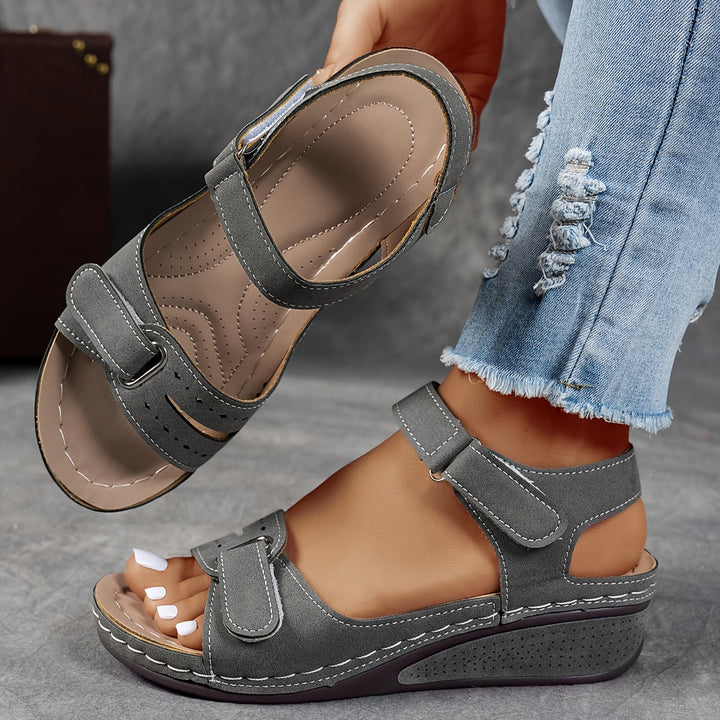 Célima | Fashionable Orthopedic Sandal