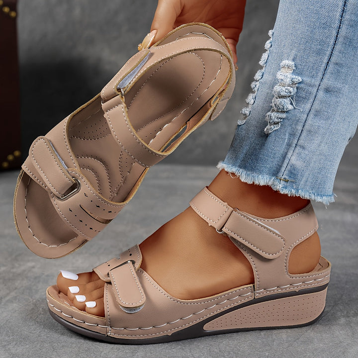 Célima | Fashionable Orthopedic Sandal