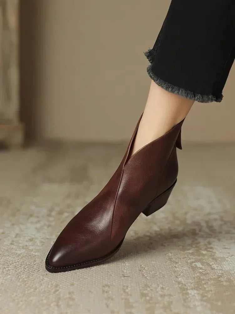 Elora | Classic Leather Ankle Boots