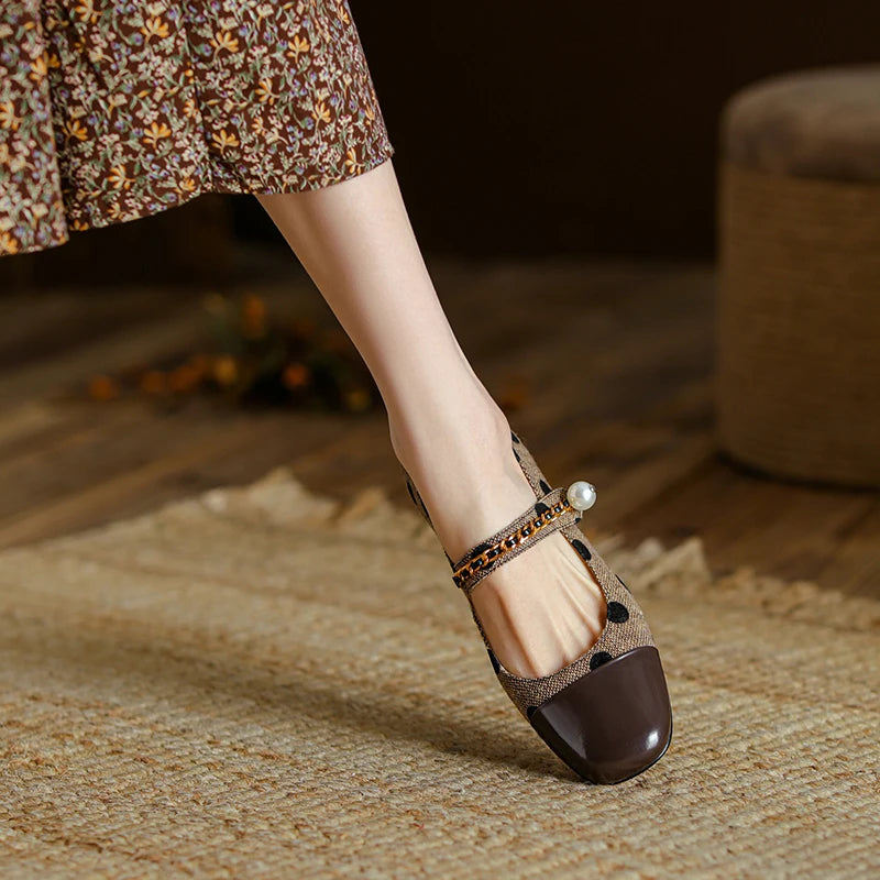 Luniette | Timeless Mary Janes