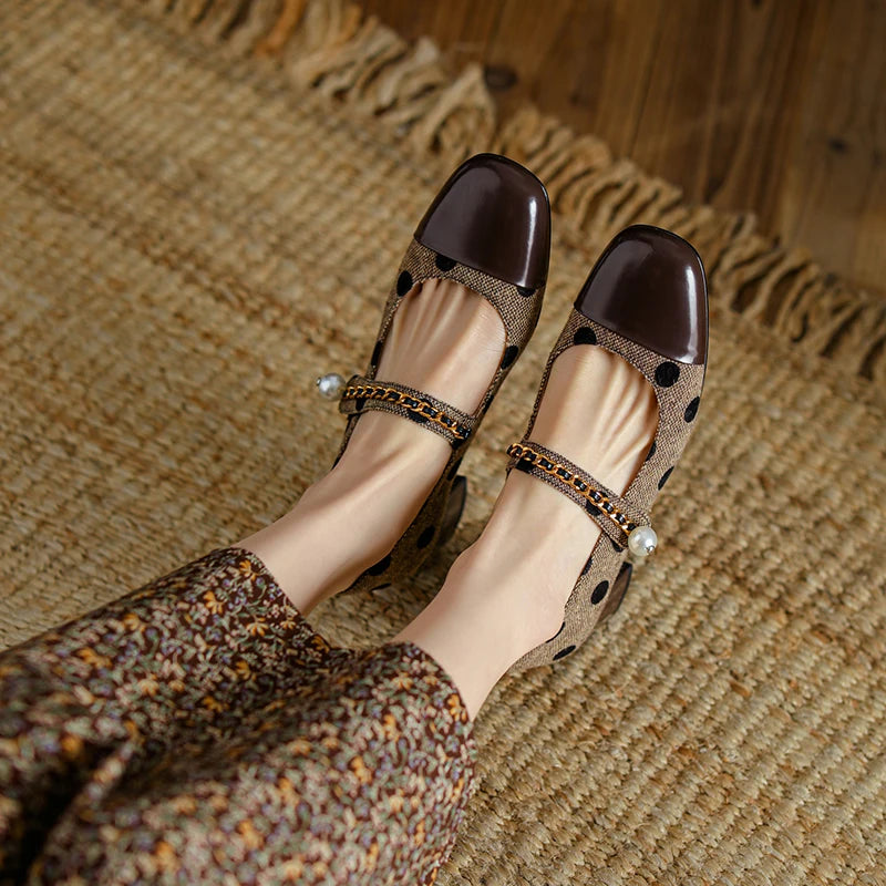 Luniette | Timeless Mary Janes