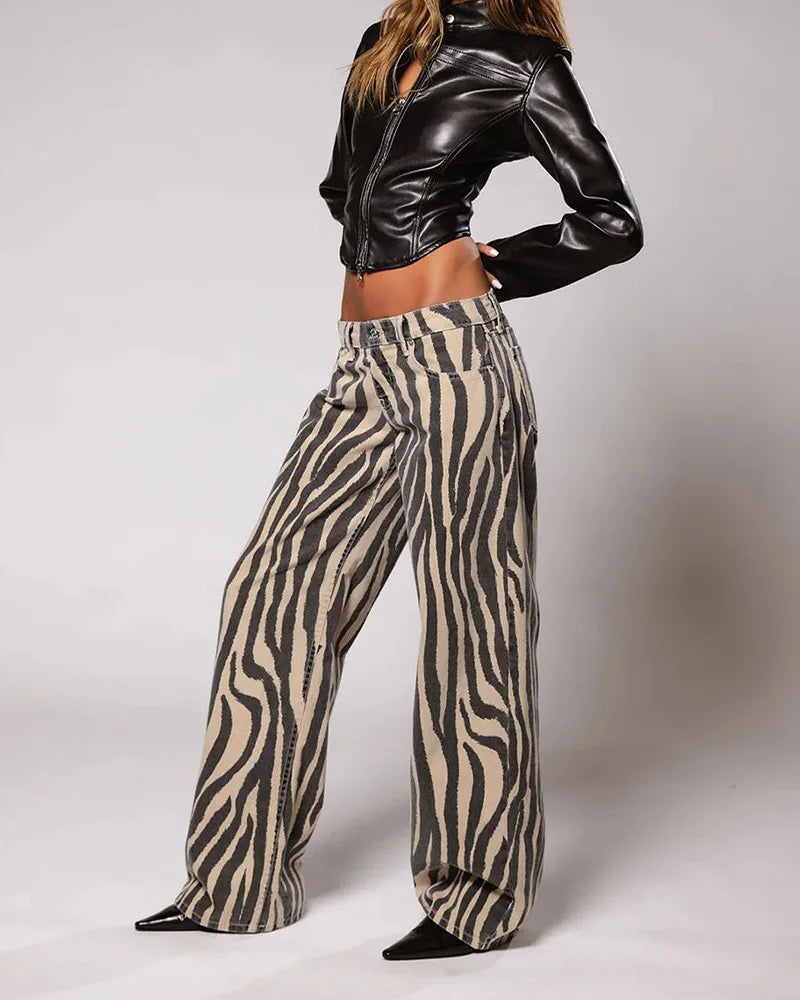 Leona Bootcut Cooper Jeans in Zebra