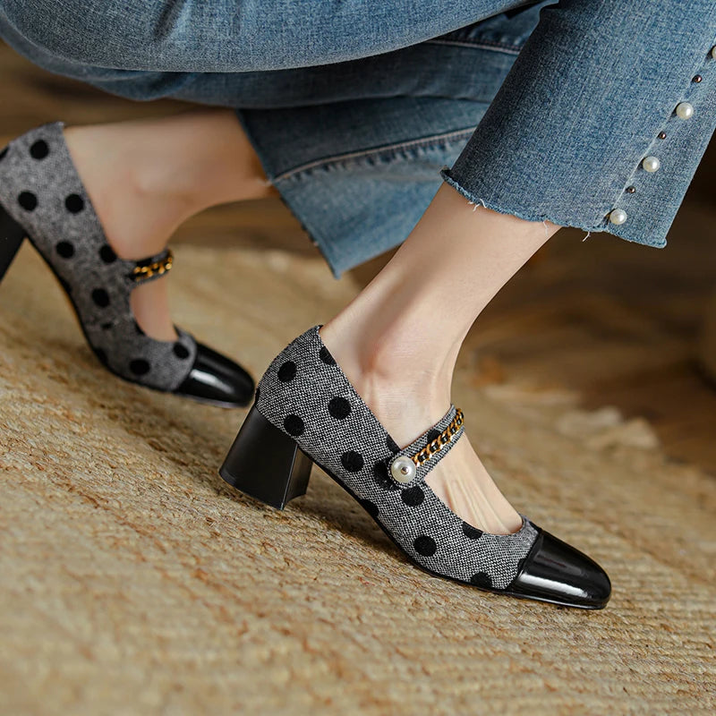 Luniette | Timeless Mary Janes