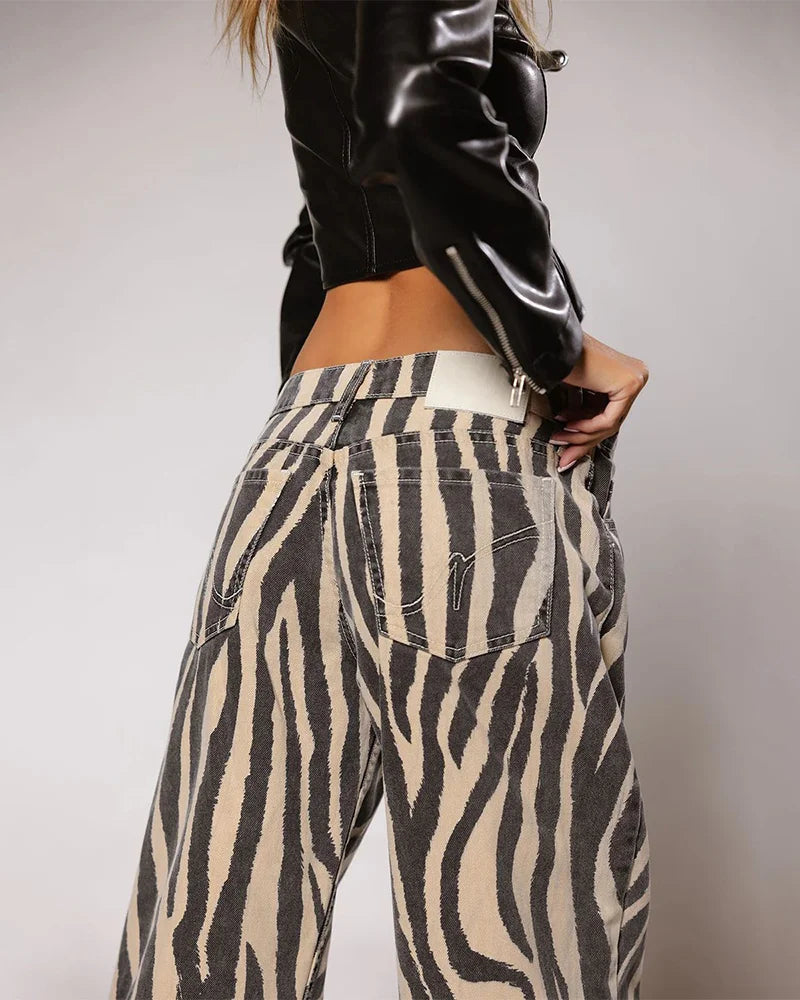 Leona Bootcut Cooper Jeans in Zebra