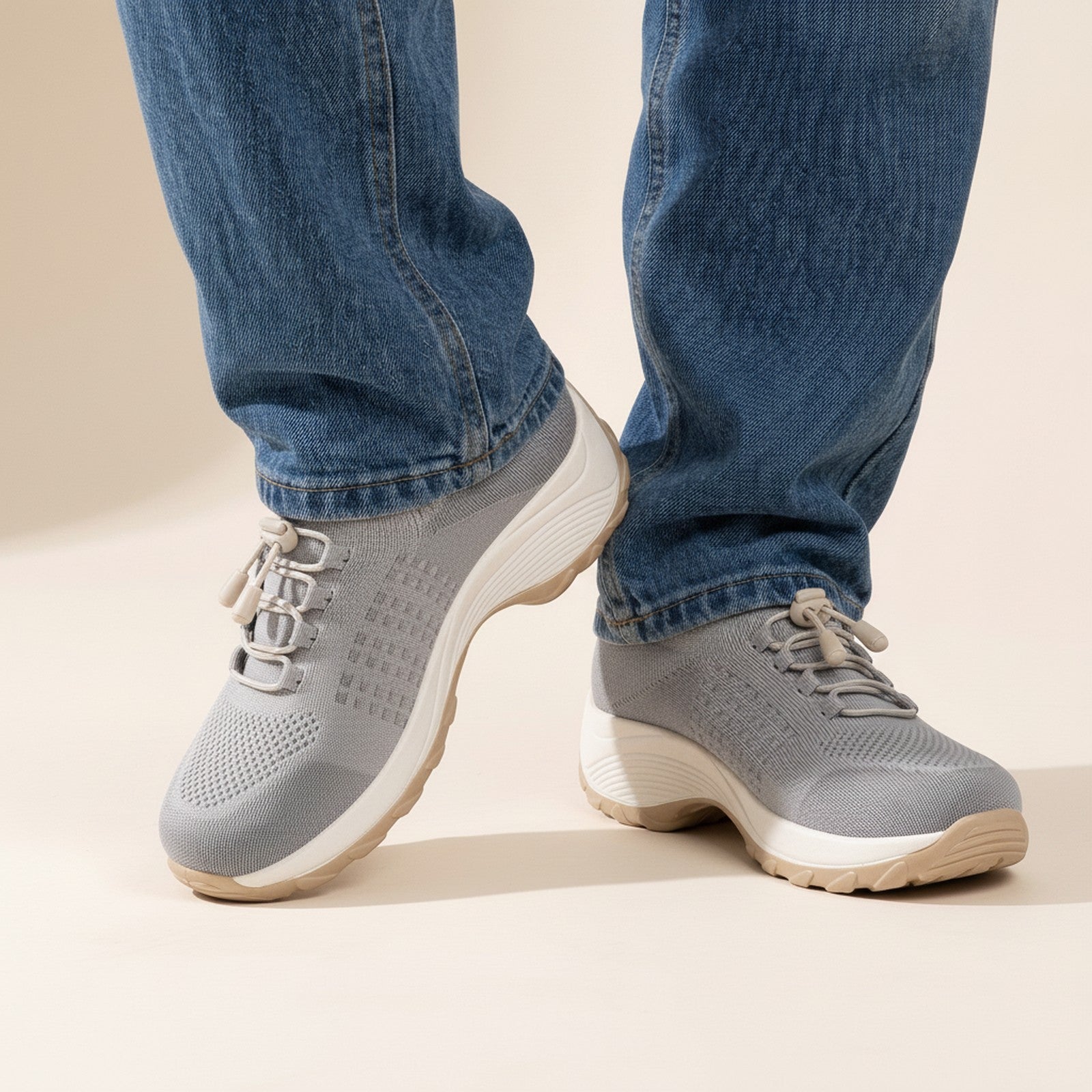 Nova | Retro Runner Sneakers - Grey